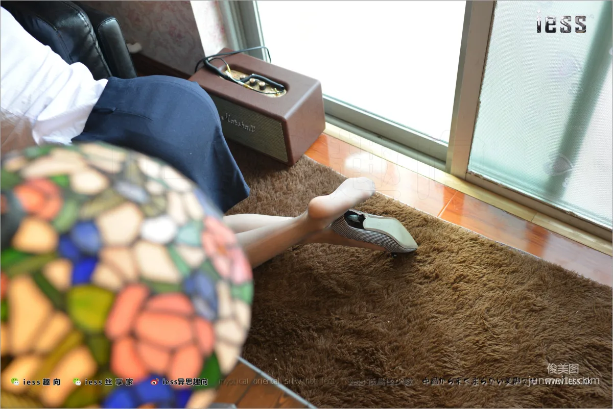 Silk Stockings Bento 135 New Model momo, Gray Stockings OL in Flats [IESS] Photo Set photo 54