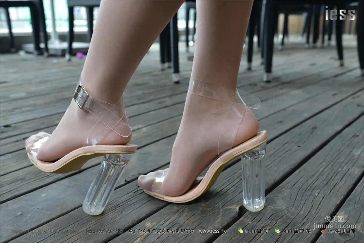 Silk Feet Bento 129 Xiao Xiao, Don't Look at the Flower Arm, Look at the Thighs [IESS] Photo Set photo 41