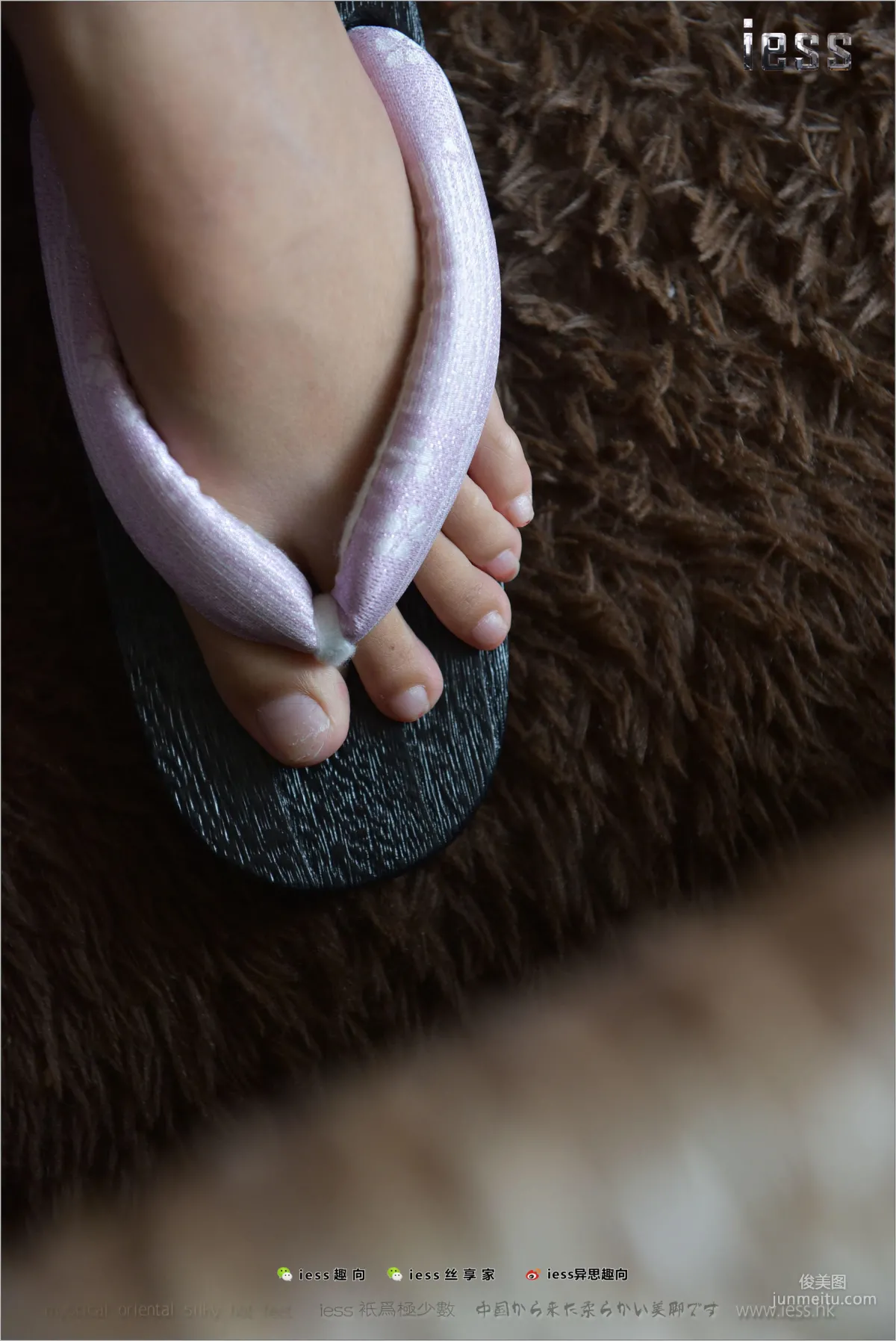 Silk Feet Bento 144 'The Collapsing Five-Toe Socks' [IESS] Photo Set photo 57