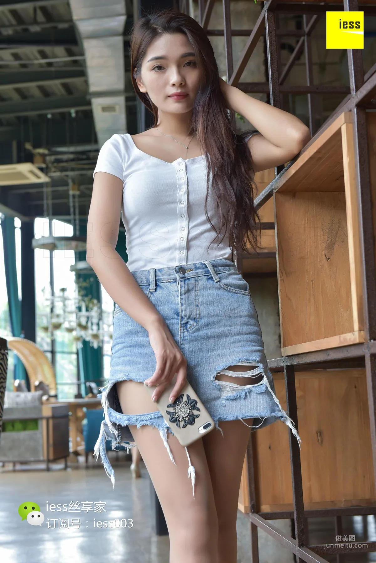 Si Xiang Jia 058 Xiao Xue 《Ripped Skirt and Silk Stockings with Flesh-Colored Sandals》[IESS] Photo Set photo 43