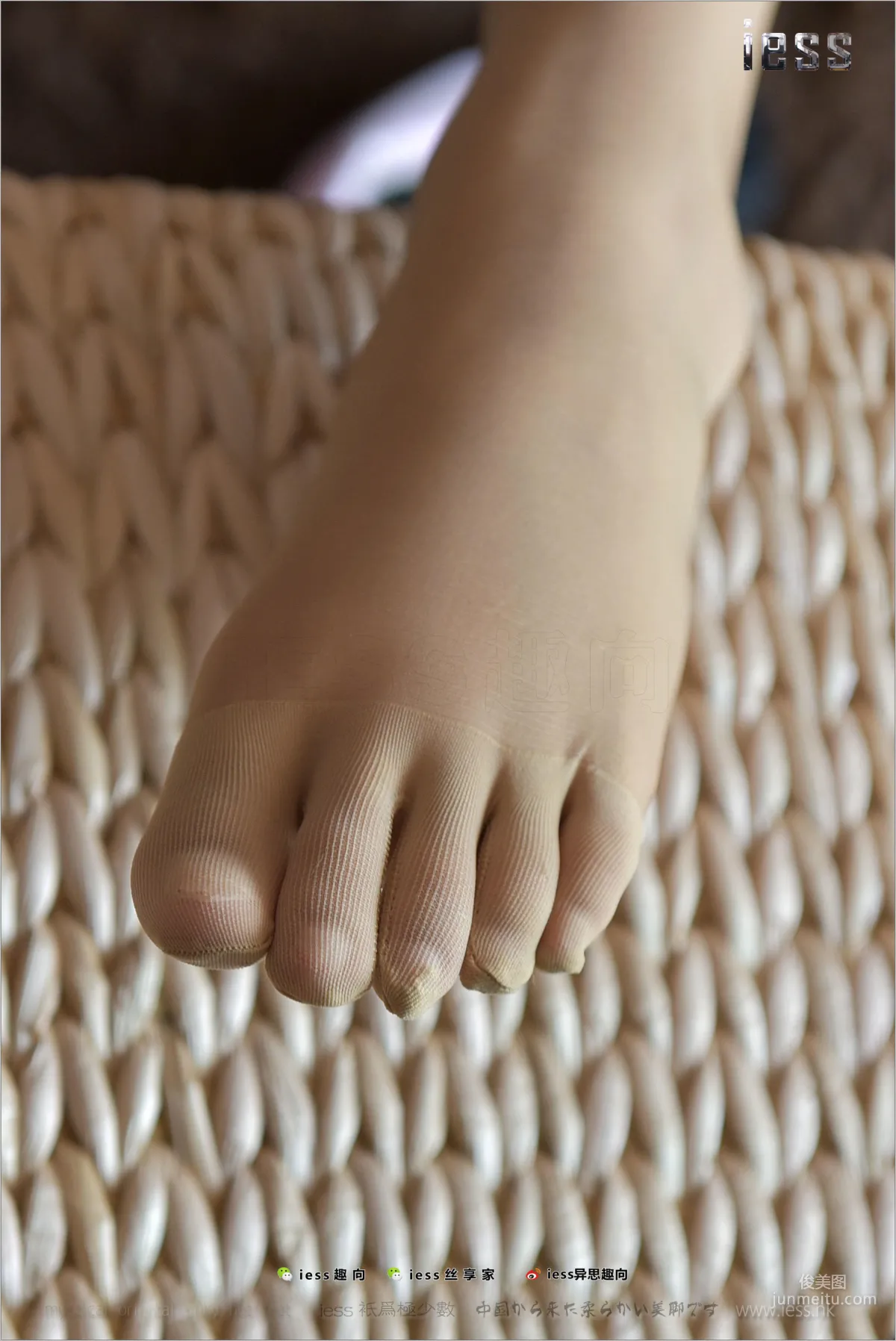 Silk Feet Bento 144 'The Collapsing Five-Toe Socks' [IESS] Photo Set photo 22