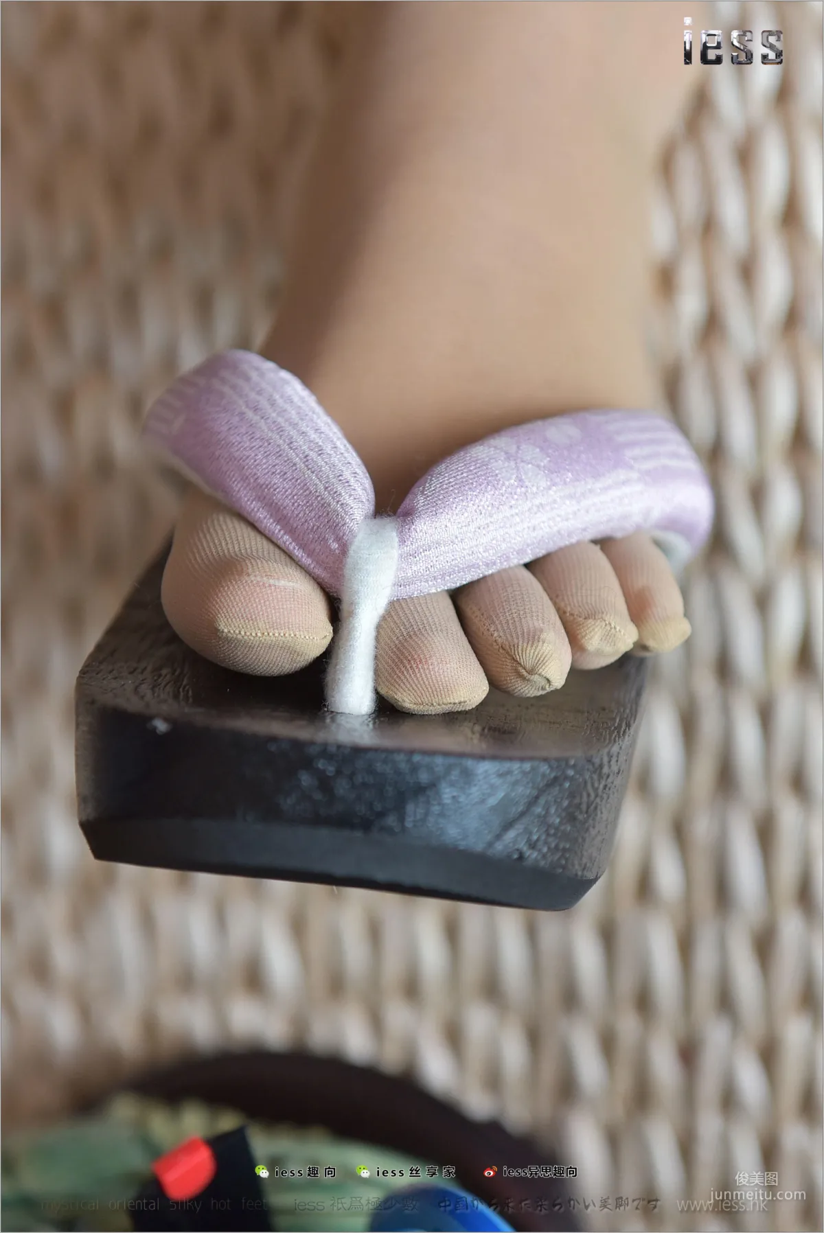 Silk Feet Bento 144 'The Collapsing Five-Toe Socks' [IESS] Photo Set photo 40