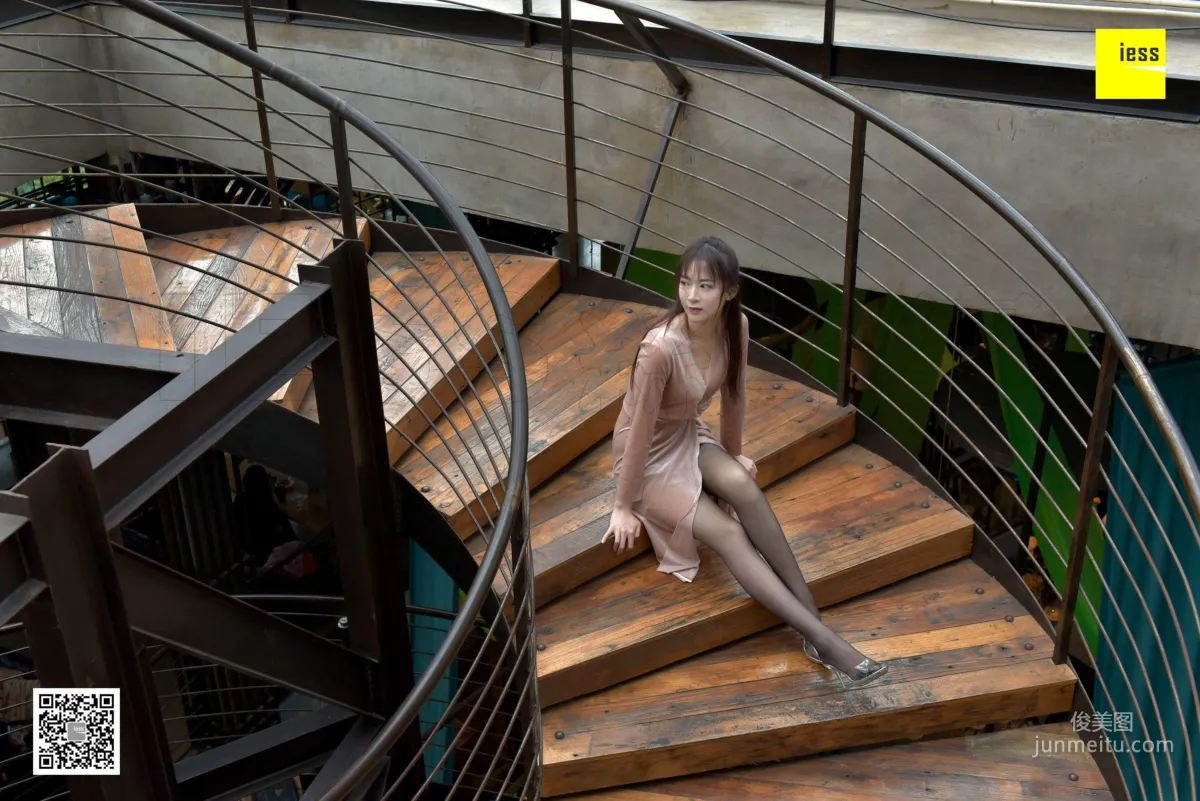 Silk Enjoyer 133 Zi Zi "Black Stockings Beauty in the Corridor" [IESS] Photo Set photo 5