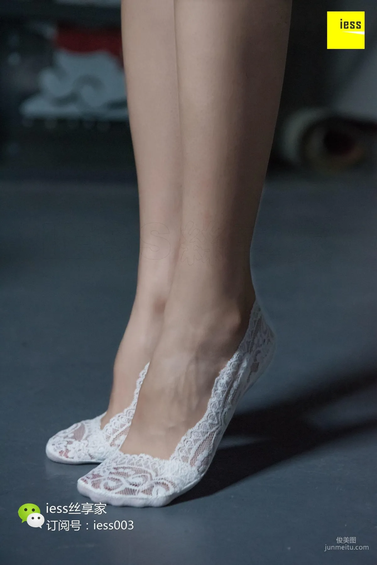 SiXiangJia 101 Jing Jing, Snow-White Ankle Socks and Beautiful Feet [IESS] Photo Set photo 70