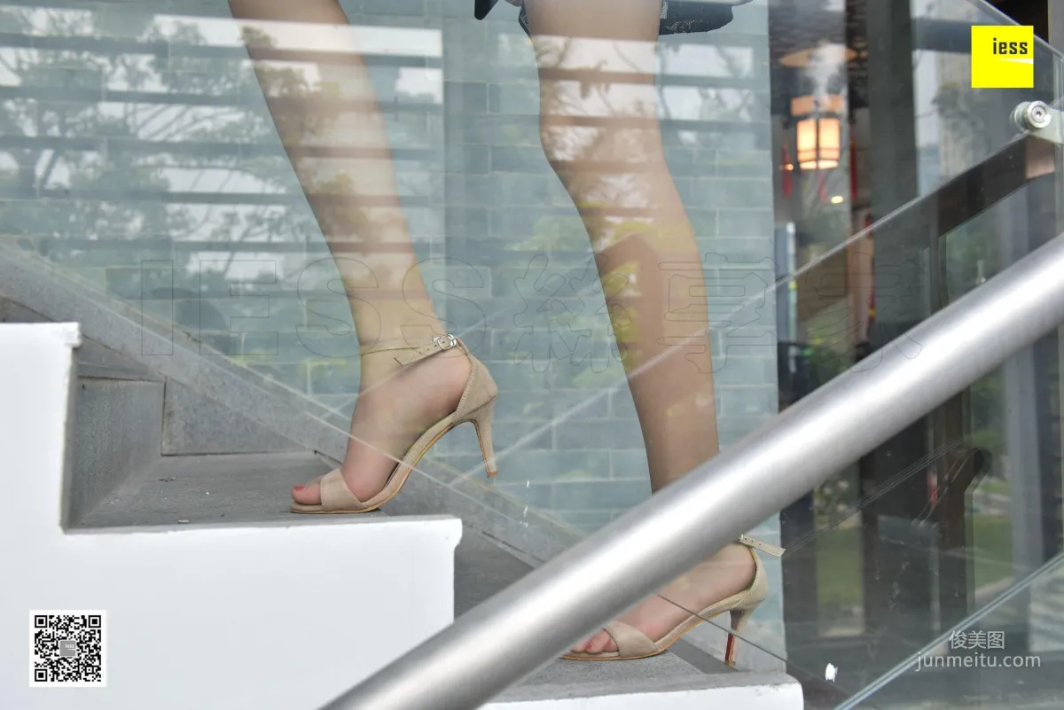 Silk Enjoyer 118 Qi Qi《Nothing Is Sexier Than Brown Stockings II》[IESS] Photo Set photo 14