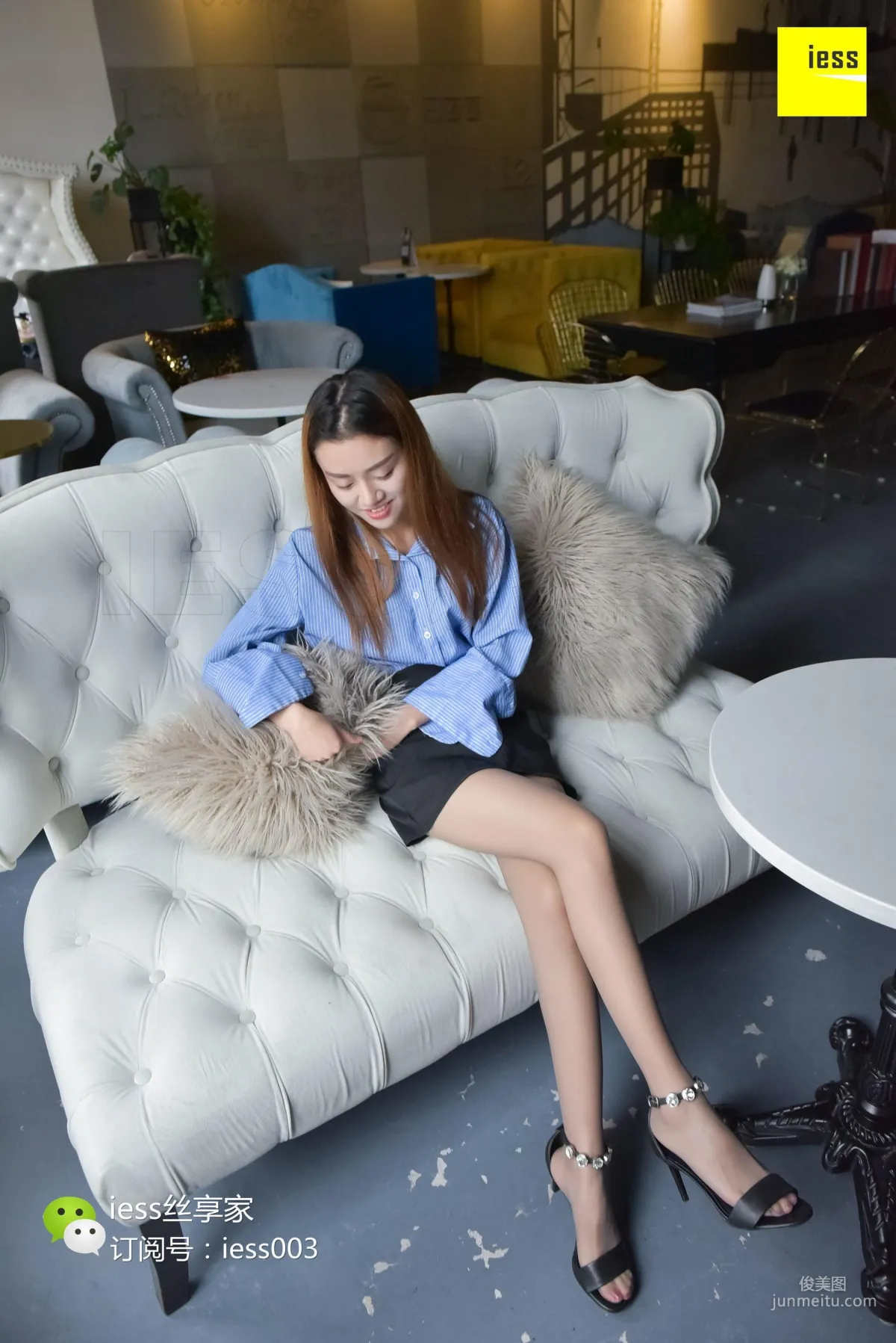 SiXiangJia 086 Jing Jing New Girl Slim Legs Little Dilraba [IESS] Photo Set photo 1