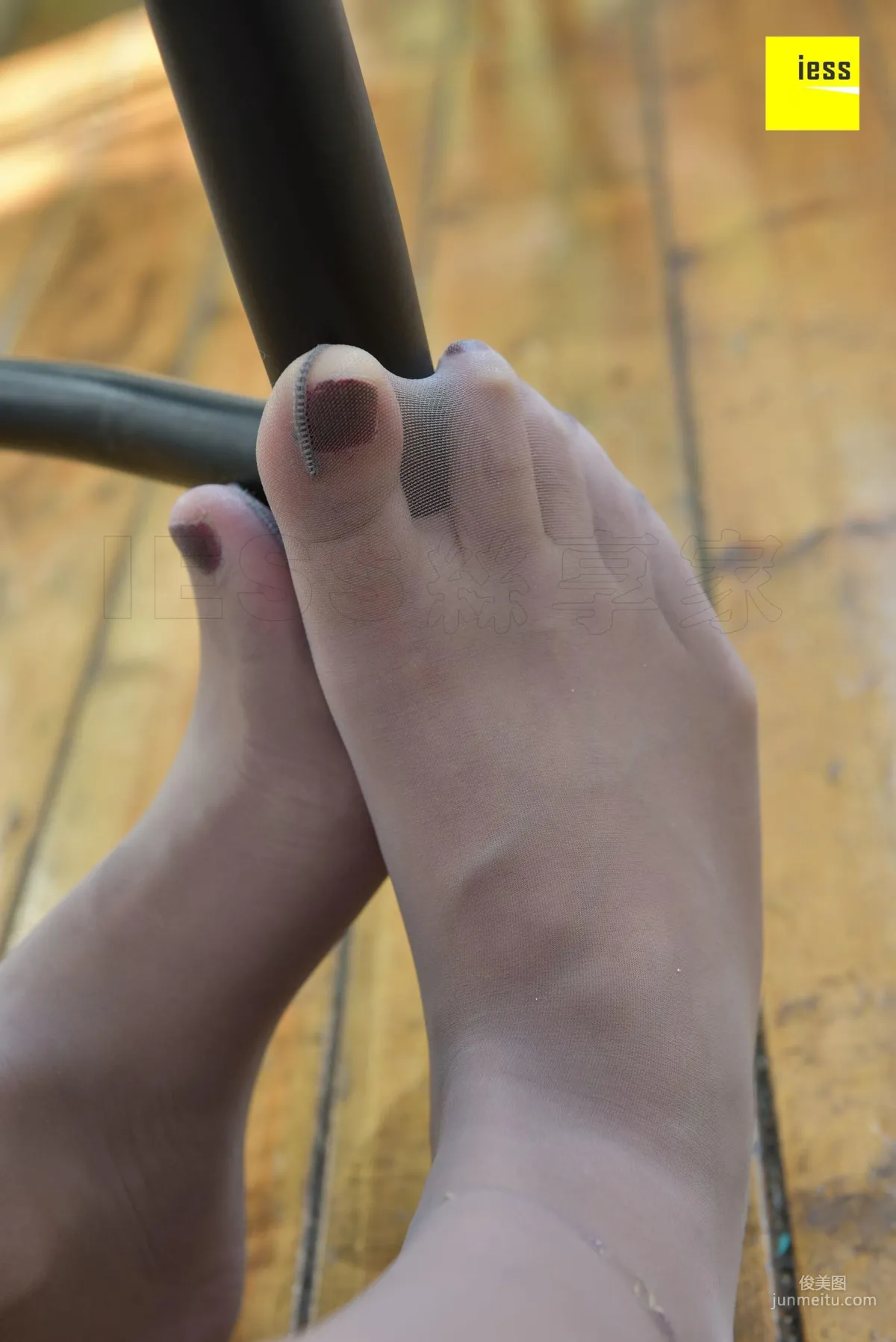 Silk Enjoyer 108 Qiuqiu Gray Stockings Are Just Played Like This [IESS] Photo Set photo 88