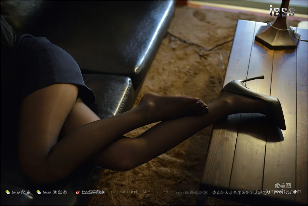 丝足便当168 潇潇 《黑丝女神黑丝秀》[IESS异思趣向] 写真集87