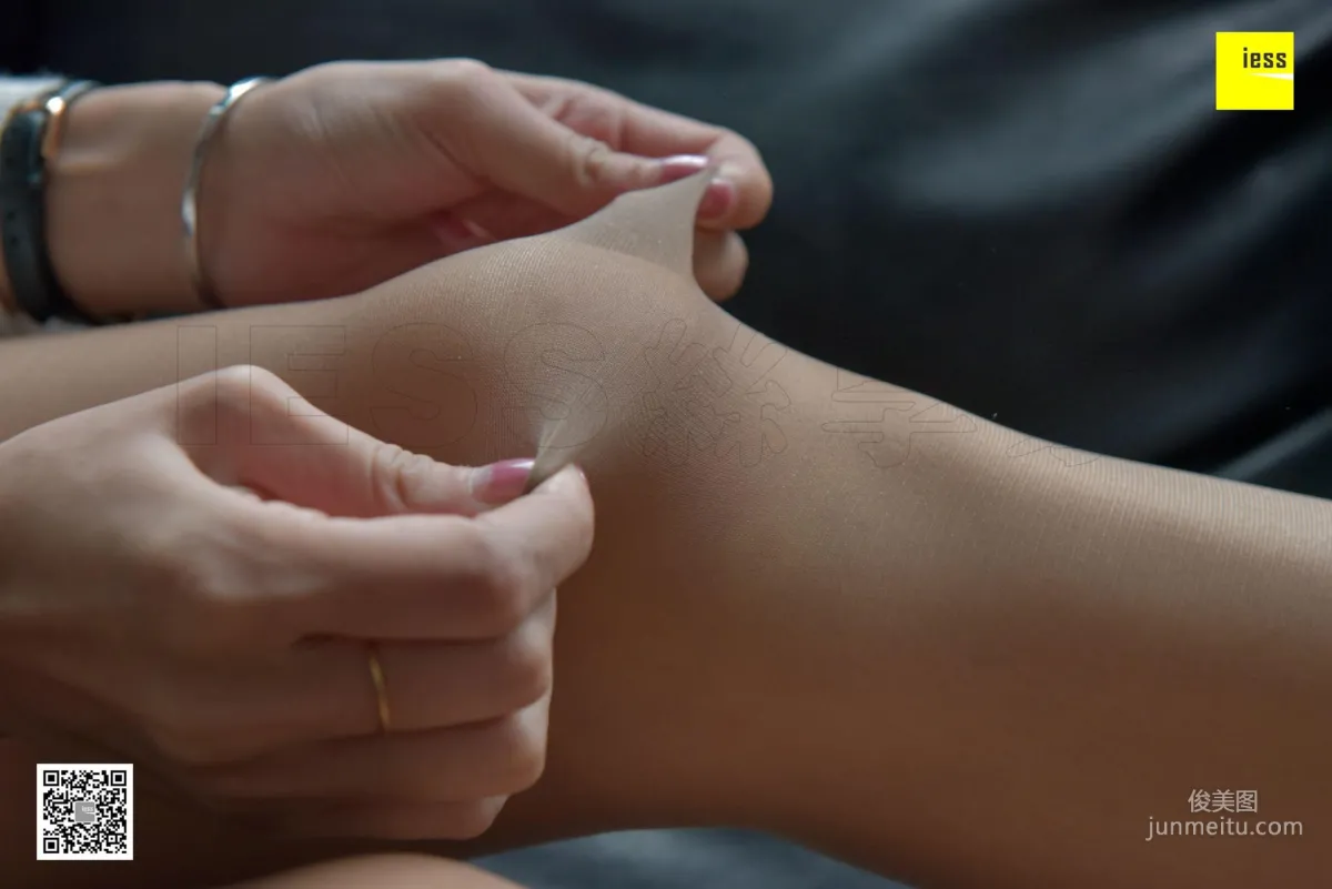 Silk Enjoyer 117 Qiuqiu Stretched Feet and Tempting Legs [IESS] Photo Set photo 53