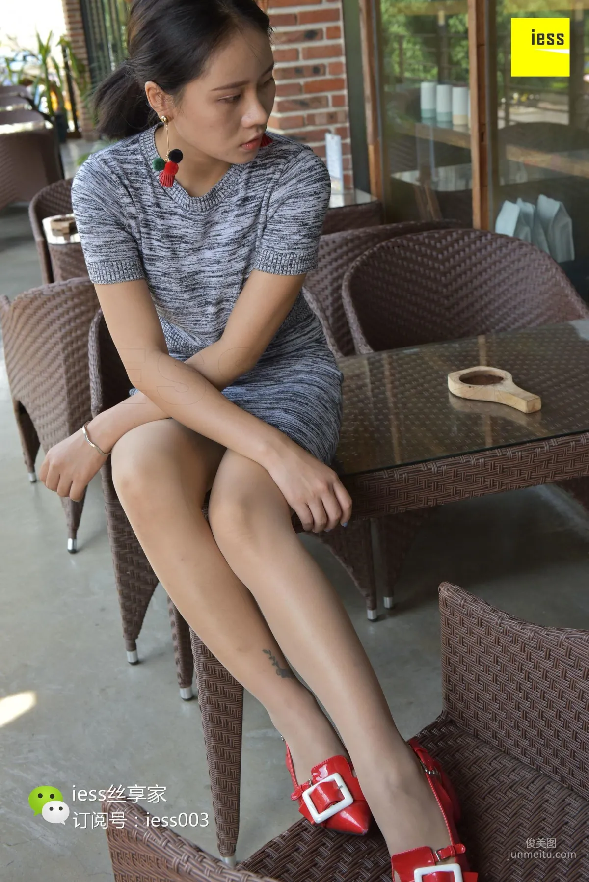 Si Xiang Jia 080 Biao Mei 《From the Table to Under the Table Perspective》 [IESS] Photo Set photo 60