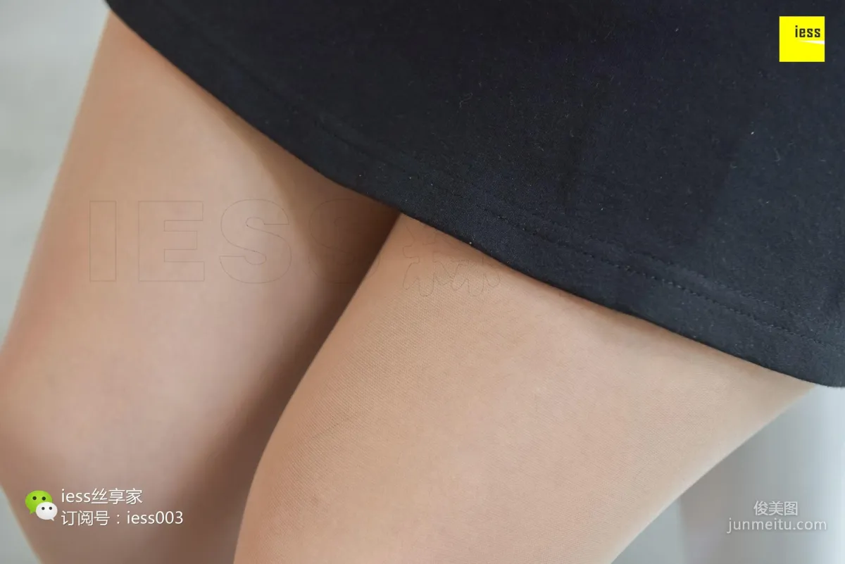 Silk Enjoyer 090 Wen Xin, The Meat Stockings Beauty in the Shop Window [IESS] Photo Set photo 36