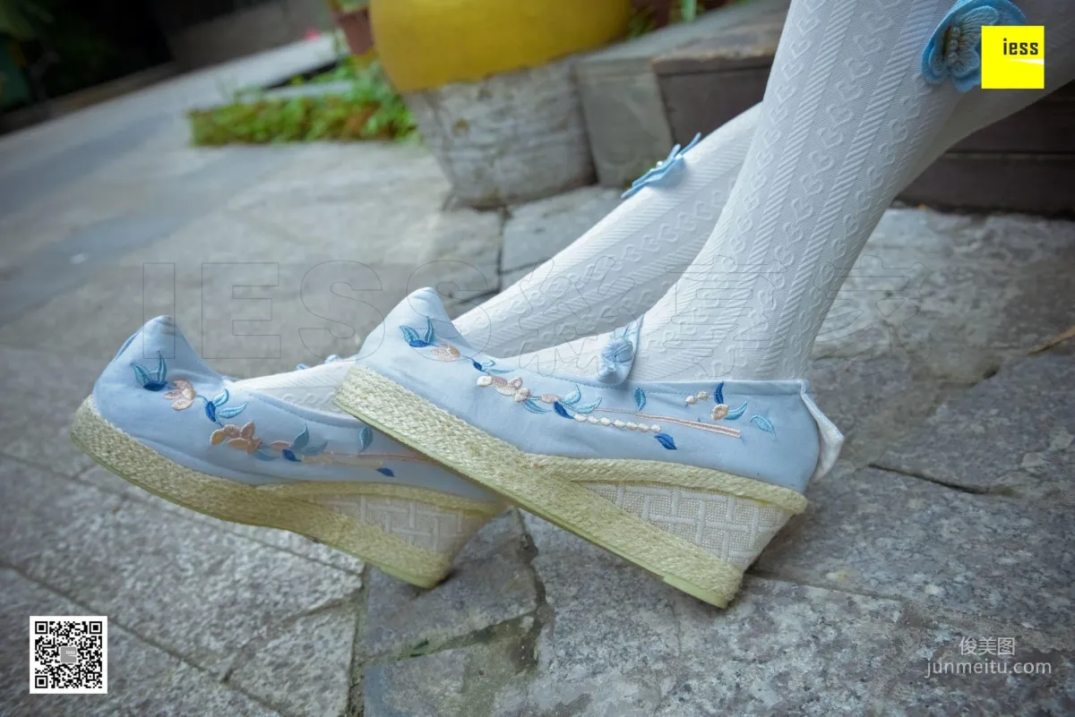 Silk Enjoyer 122 Mu Mu, Hanfu Embroidered Shoes White Socks [IESS] Photo Set photo 1