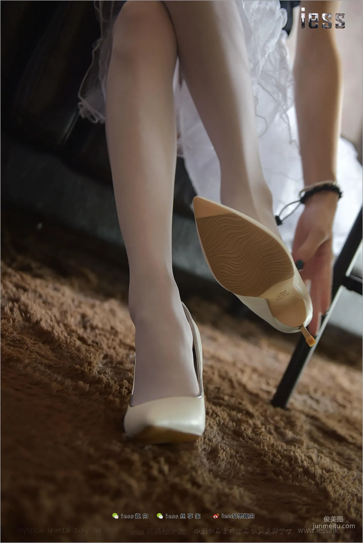 Silk Stockings Bento 159 Xiao Liu White Silver Ear [IESS] Photo Set photo 39