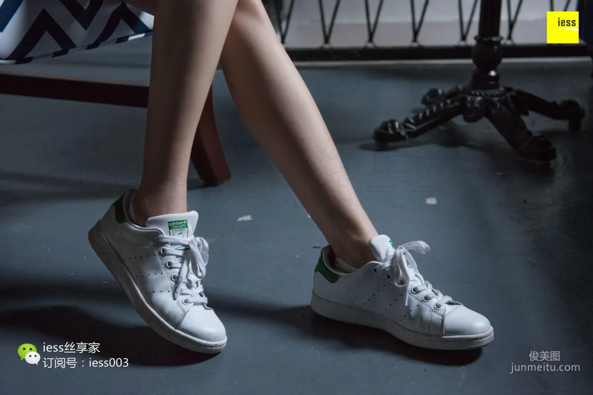 SiXiangJia 101 Jing Jing, Snow-White Ankle Socks and Beautiful Feet [IESS] Photo Set photo 1