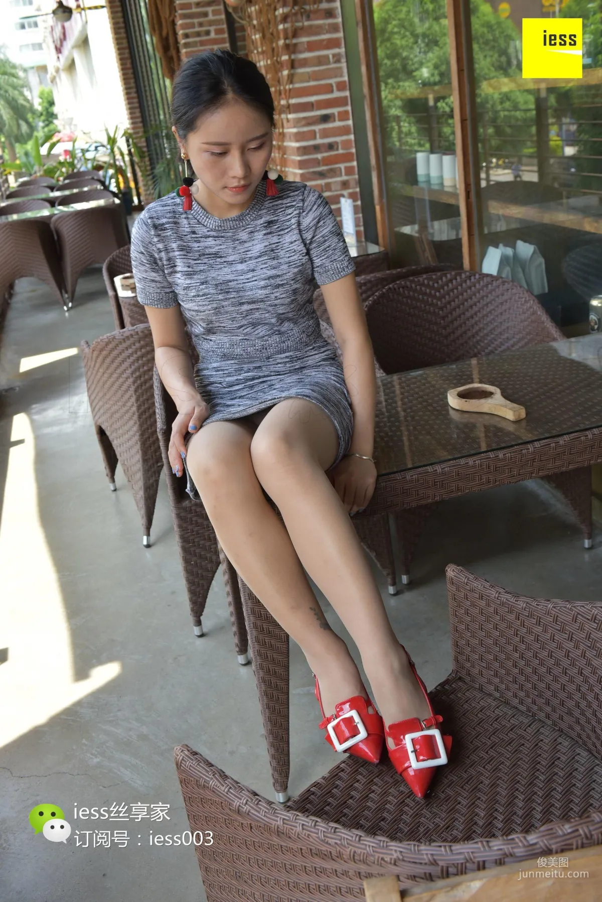 Si Xiang Jia 080 Biao Mei 《From the Table to Under the Table Perspective》 [IESS] Photo Set photo 58