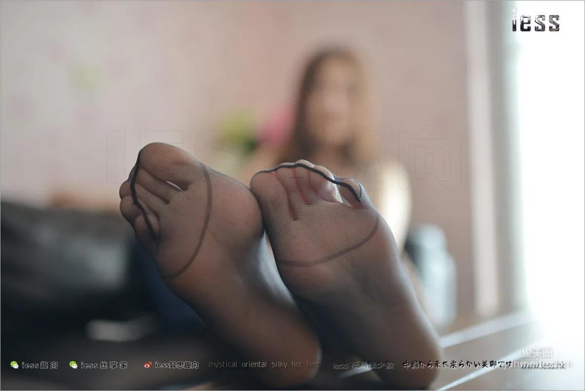 Silk Stockings Bento 162 Fang Fang, Wife's Black Stockings Feet, [IESS] Photo Set photo 23