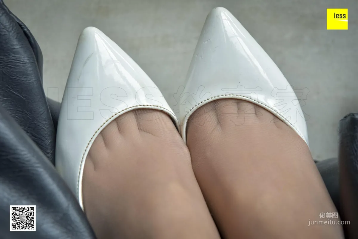 Silk Enjoyer 117 Qiuqiu Stretched Feet and Tempting Legs [IESS] Photo Set photo 84