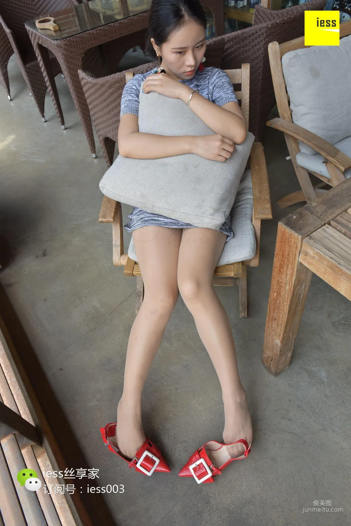Si Xiang Jia 080 Biao Mei 《From the Table to Under the Table Perspective》 [IESS] Photo Set photo 44
