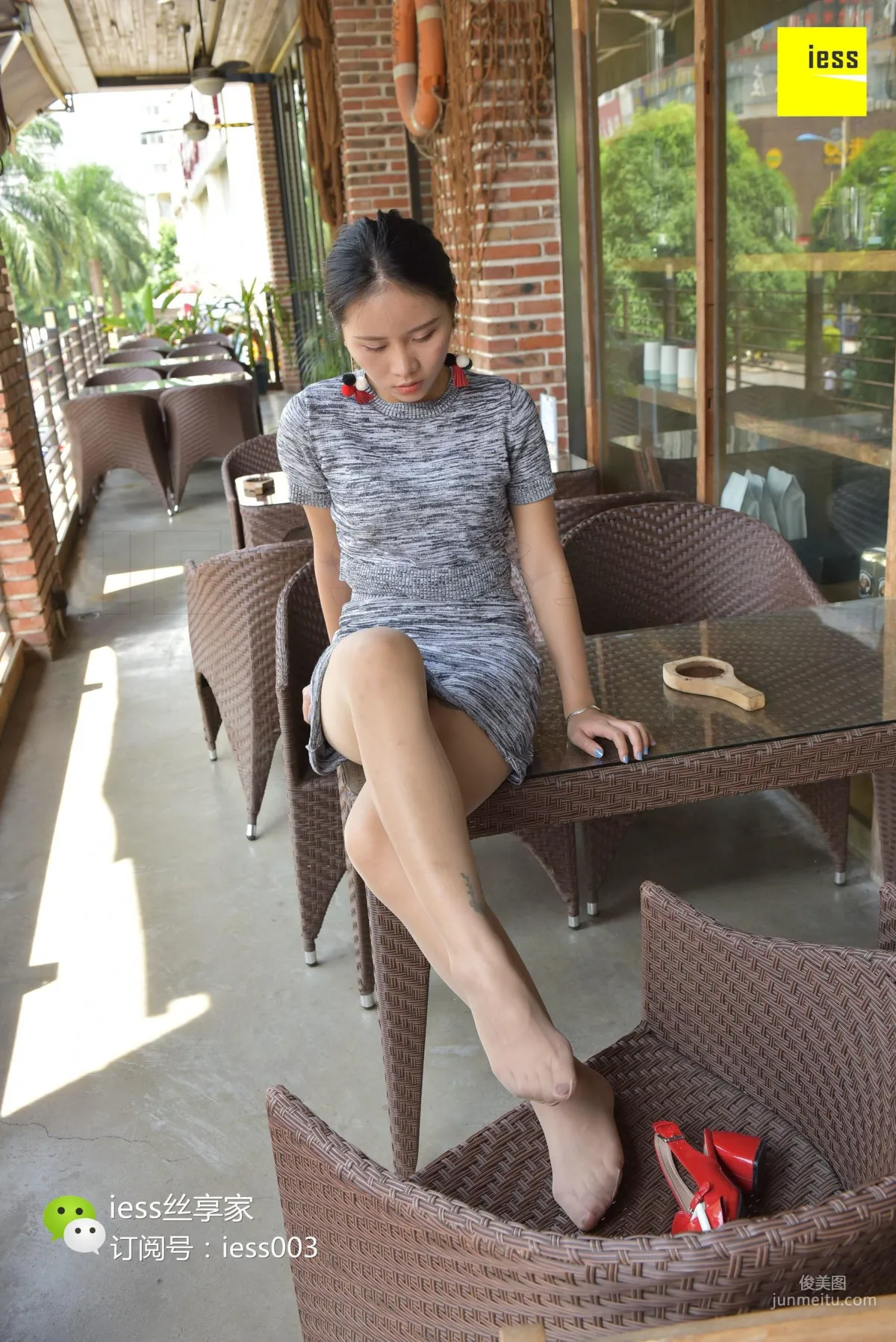 Si Xiang Jia 080 Biao Mei 《From the Table to Under the Table Perspective》 [IESS] Photo Set photo 79