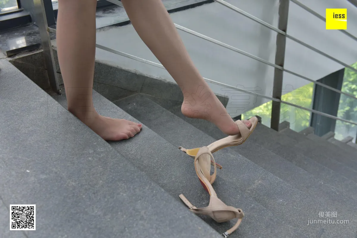 Silk Enjoyer 118 Qi Qi《Nothing Is Sexier Than Brown Stockings II》[IESS] Photo Set photo 48