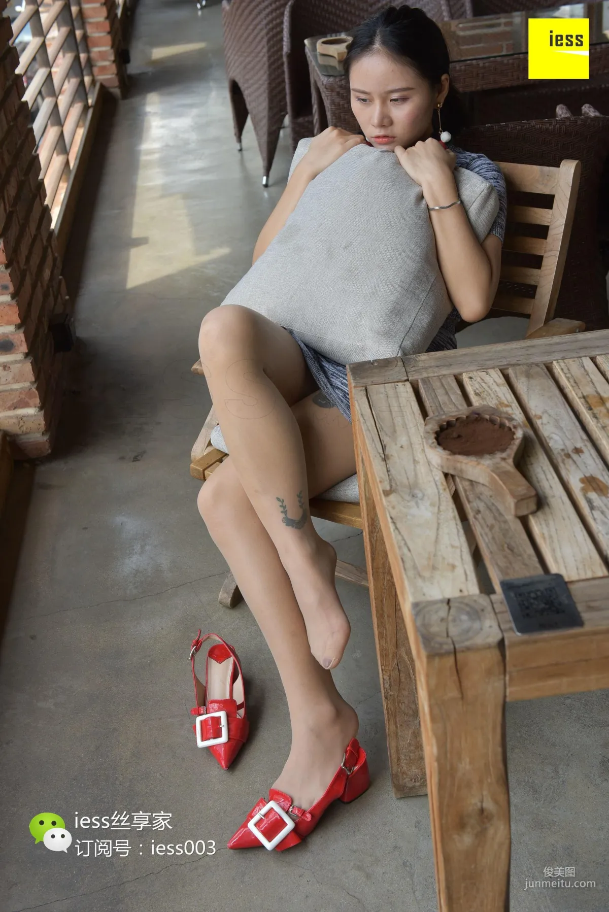 Si Xiang Jia 080 Biao Mei 《From the Table to Under the Table Perspective》 [IESS] Photo Set photo 46