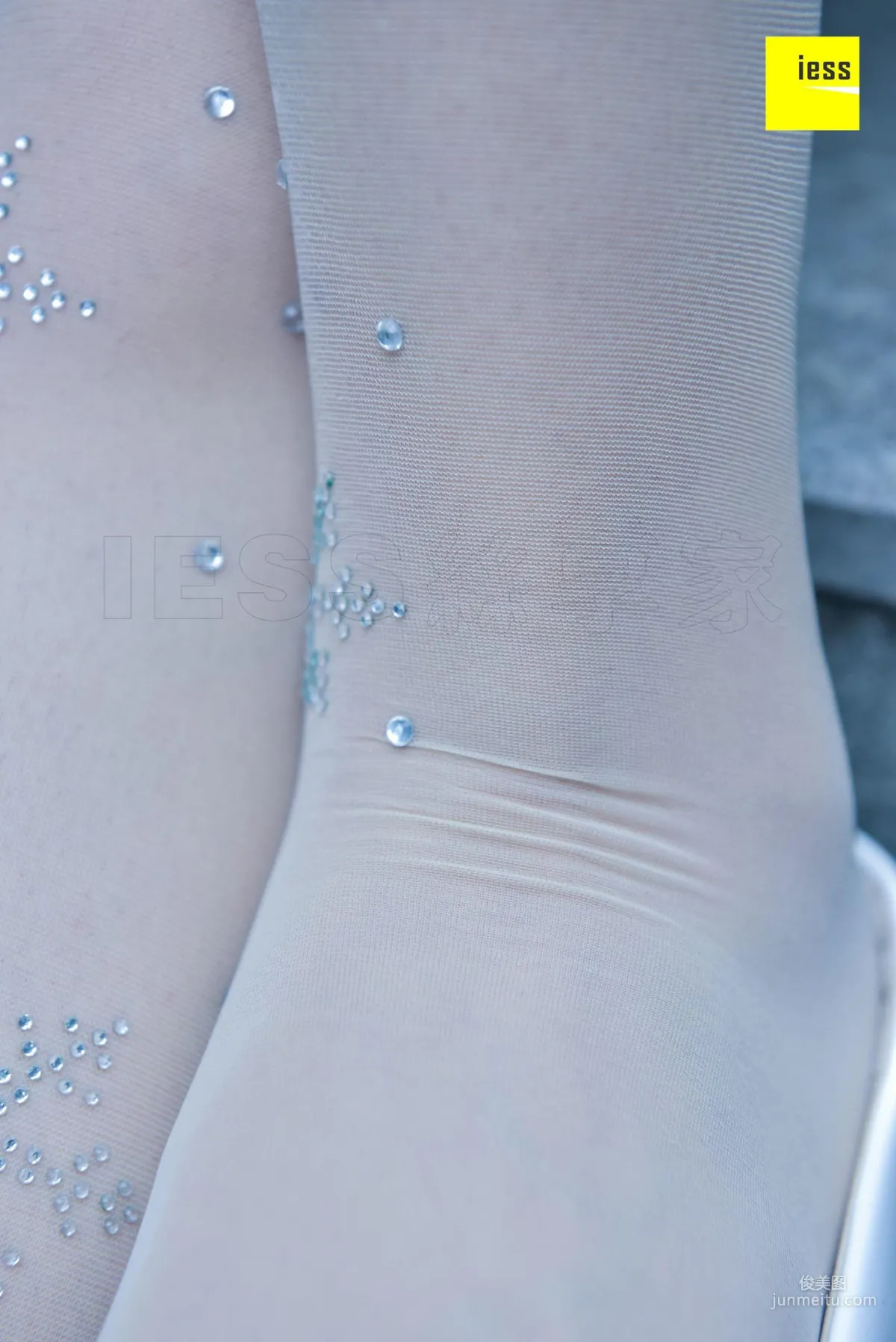 Si Xiang Jia 107 Jing Jing, Crystal White Stockings [IESS] Photo Set photo 66
