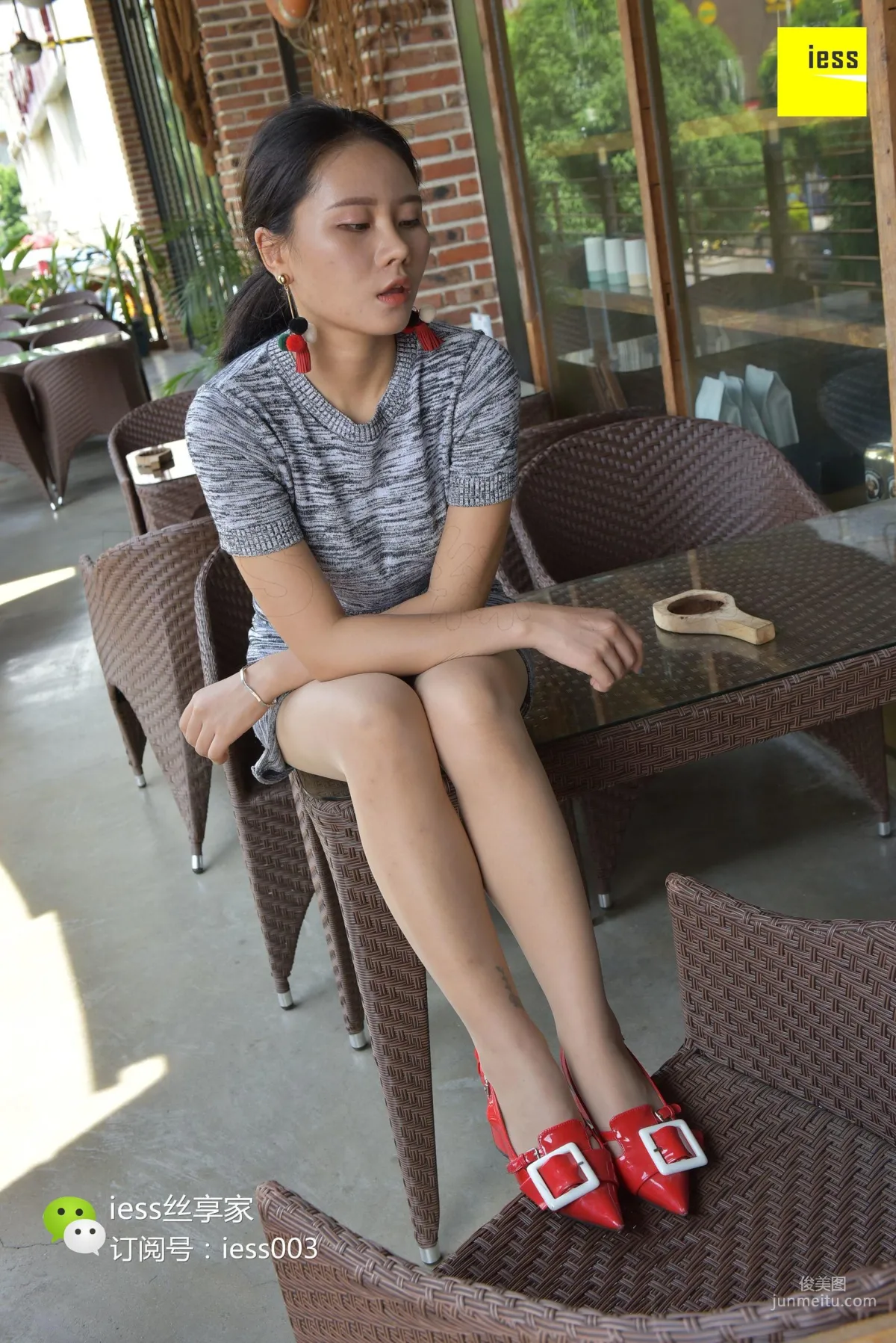 Si Xiang Jia 080 Biao Mei 《From the Table to Under the Table Perspective》 [IESS] Photo Set photo 59