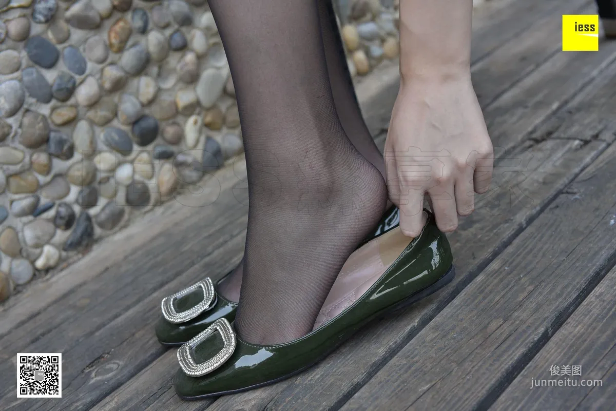 Si Xiang Jia 105 Zi Zi, Girl, You Should Still Wear Flat Shoes [IESS] Photo Set photo 80