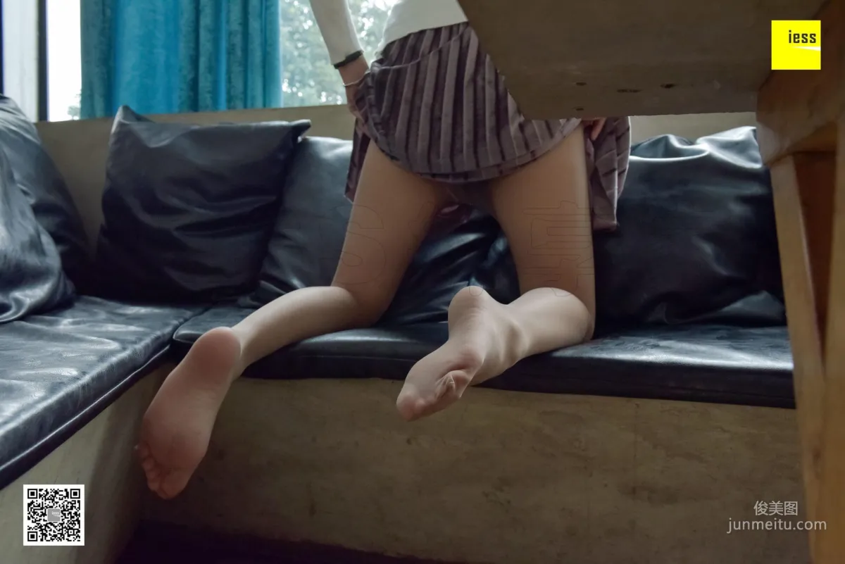 Silk Enjoyer 117 Qiuqiu Stretched Feet and Tempting Legs [IESS] Photo Set photo 41