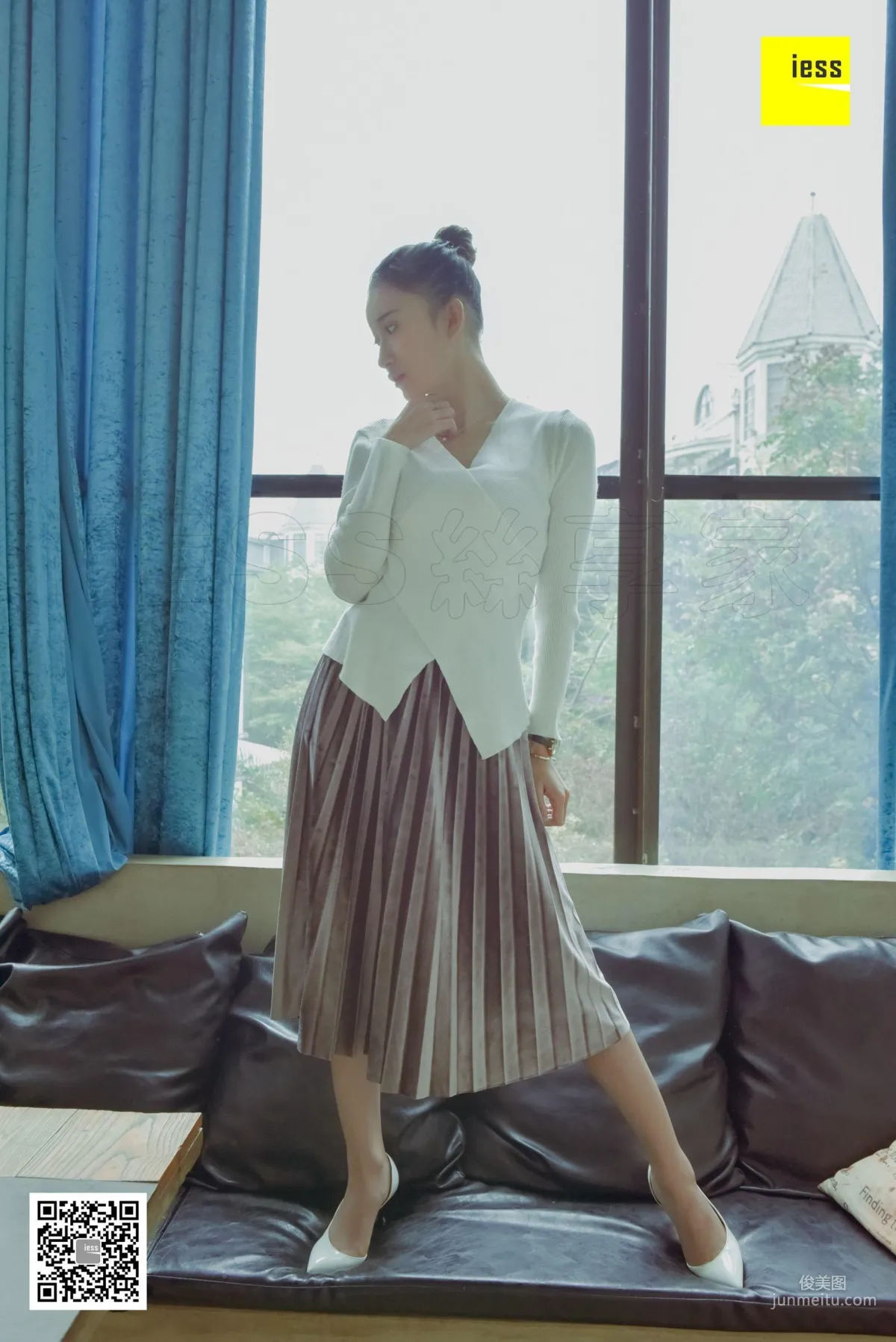 Silk Enjoyer 117 Qiuqiu Stretched Feet and Tempting Legs [IESS] Photo Set photo 93
