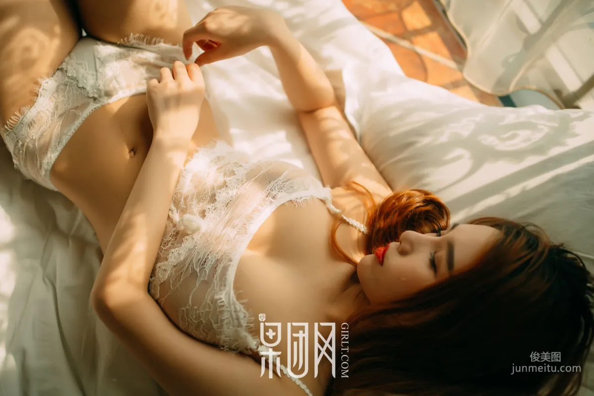 Girlt No. 02 photo 17