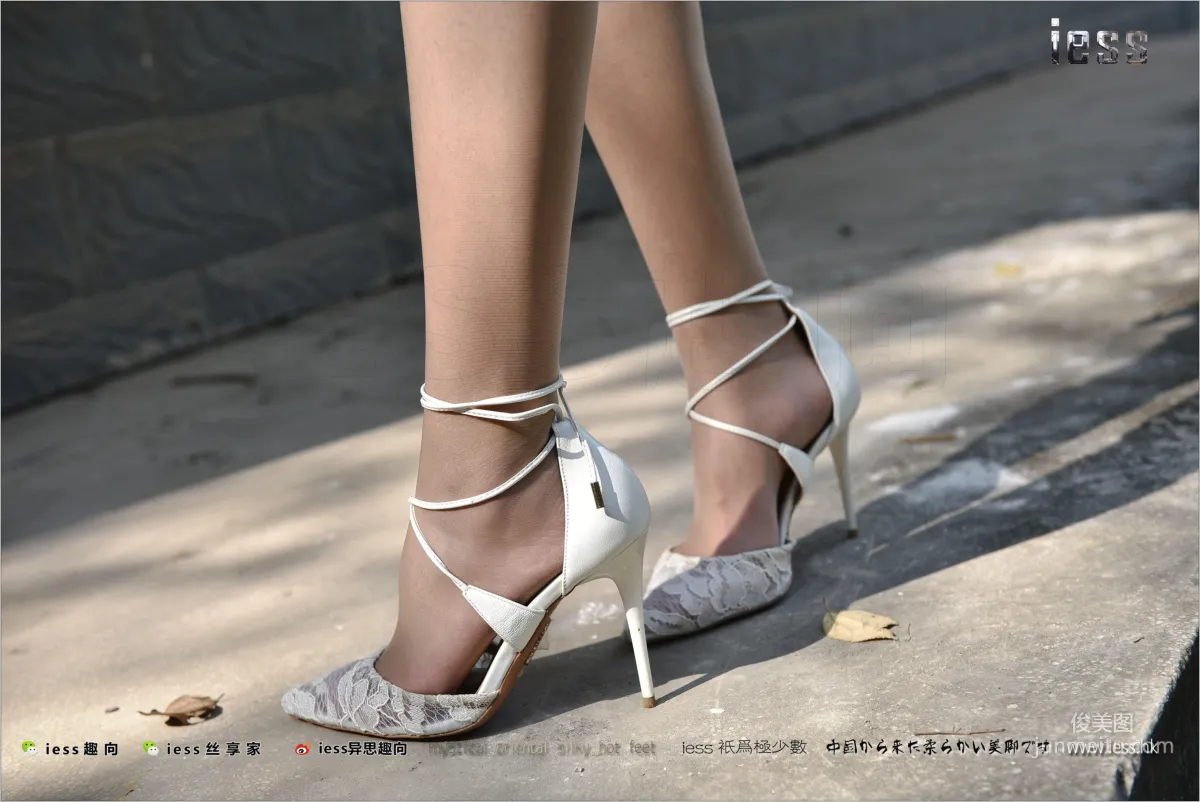 Silk Stockings Bento 189 Ruo Qi, First Time Wearing High Heels [IESS] Photo Set photo 84