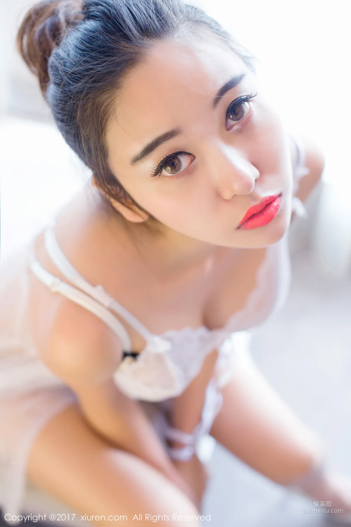Li Zixi Lace Pajamas + Revealing Half-Sphere School Swimsuit [XiuRen] NO.849 Photo Set photo 1