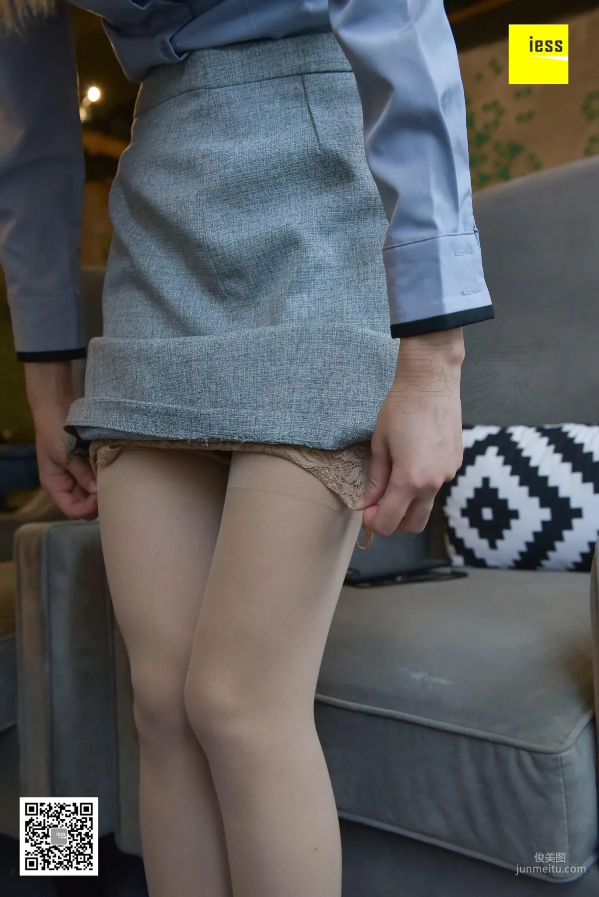 Si Xiang Jia 136 Jing Jing, Wearing Your Shoes and Following You, [IESS] Photo Set photo 81