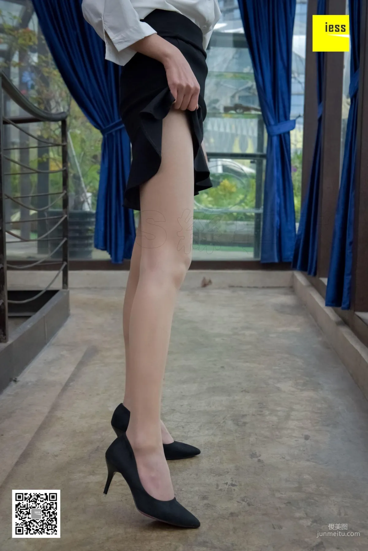 Si Xiang Jia 142 Yong Ying, Soft Girl Nude Stockings Slim Legs [IESS] Photo Set photo 61