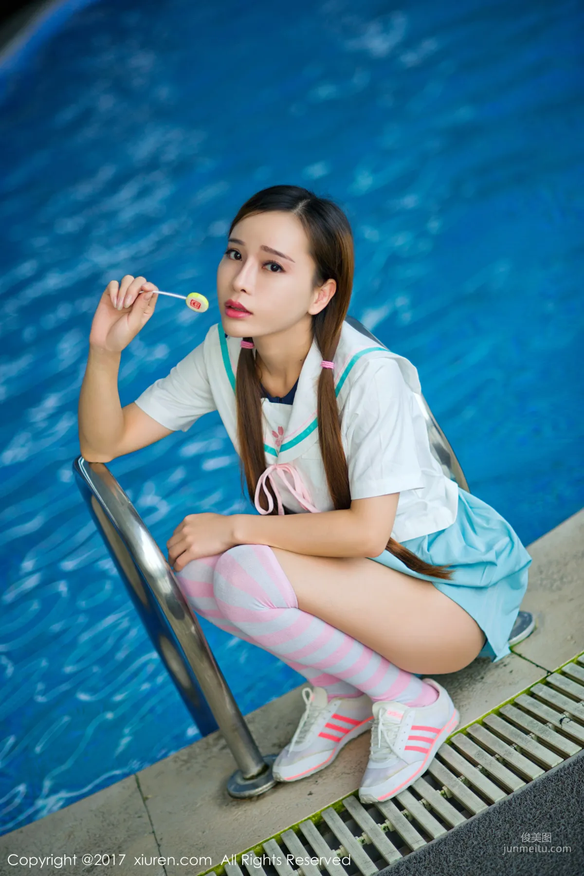 Ai Xiaoqing 'Human Bubble Bath + Japanese School Uniform Pool Lollipop' [XiuRen] NO.866 Photo Set photo 13