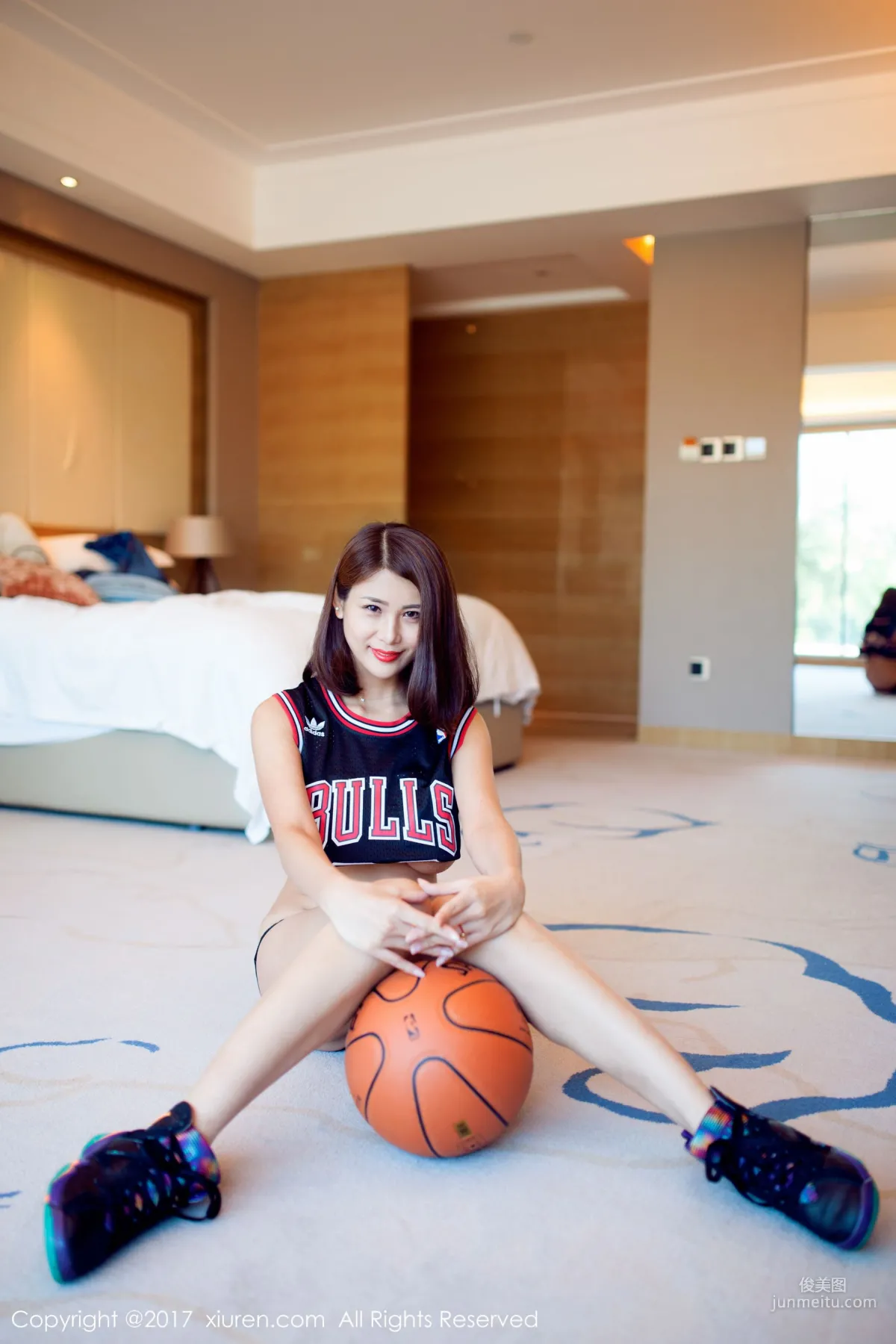 Mengran Tongxue, Super Short Sexy Maid + OL Stockings Long Legs [XiuRen] NO.854 Photo Set photo 14