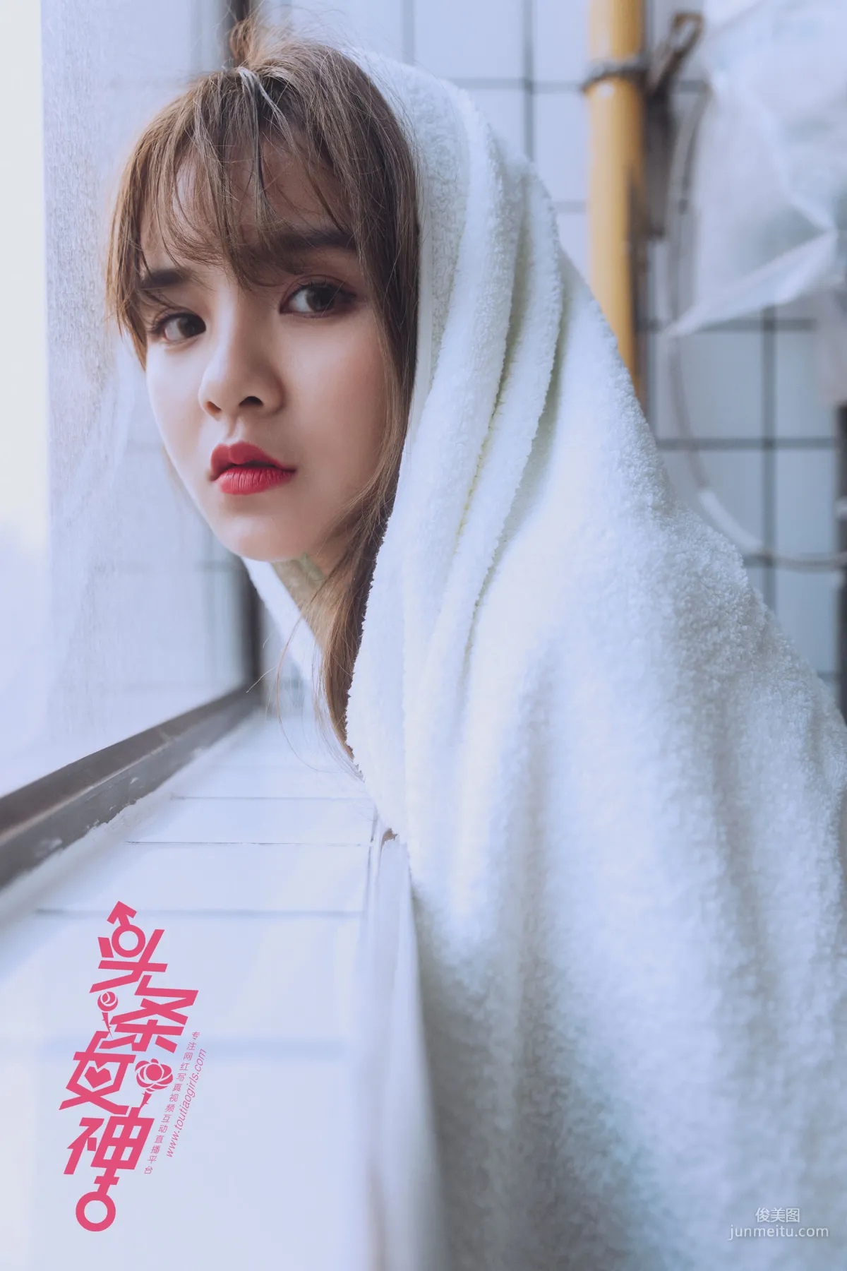 Tian Shi, Mountain Temple Spread [TouTiao Goddess] Photo Set photo 16