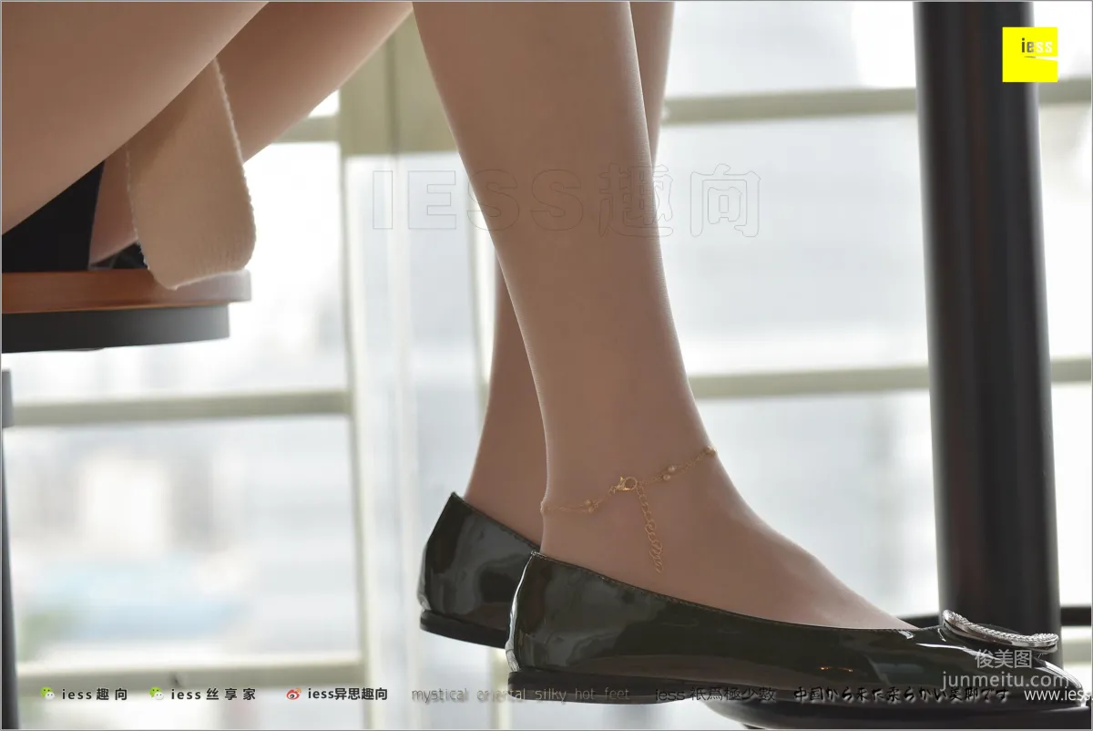 Silk Stockings Bento 185 Jia Ye, Forbidden Game [IESS] Photo Set photo 35