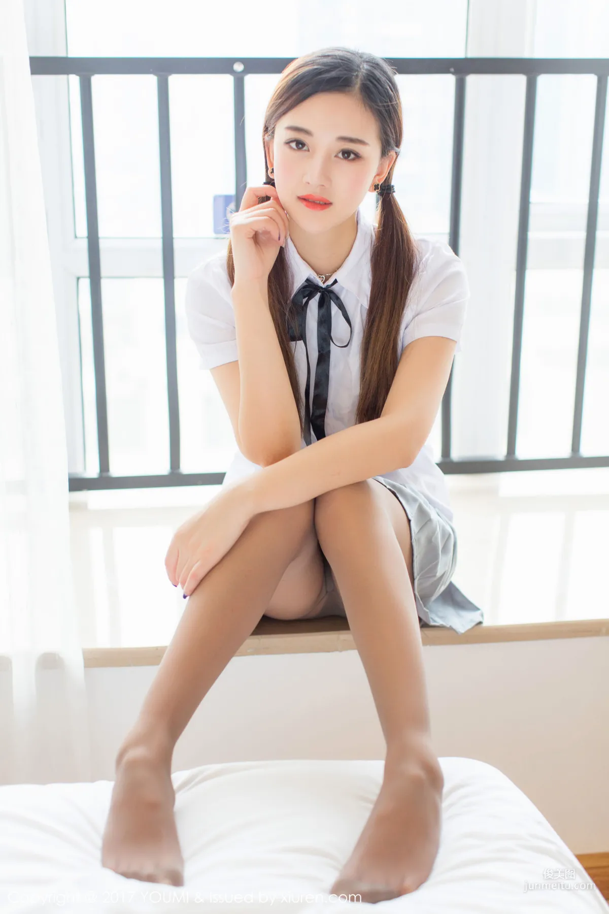 Nana TINA《Black Stockings OL Temptation + School Uniform》 [YouMi] VOL.087 Photo Set photo 23
