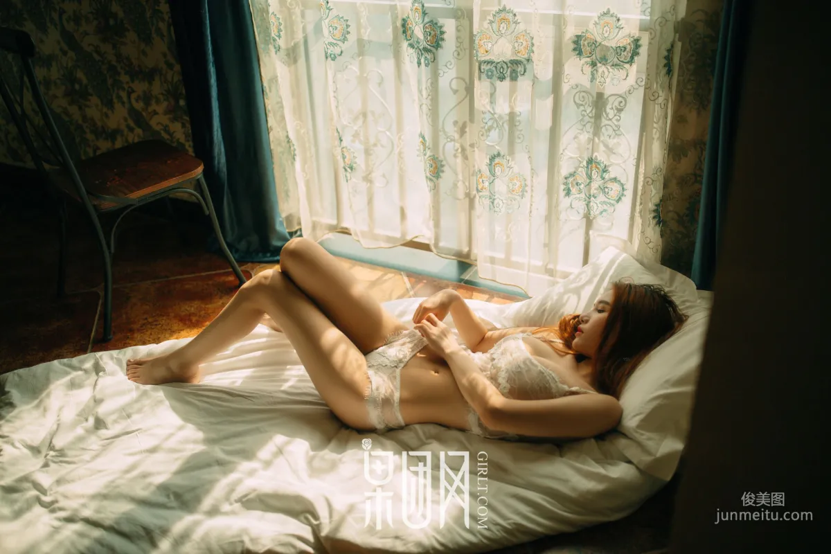 Girlt No. 02 photo 16