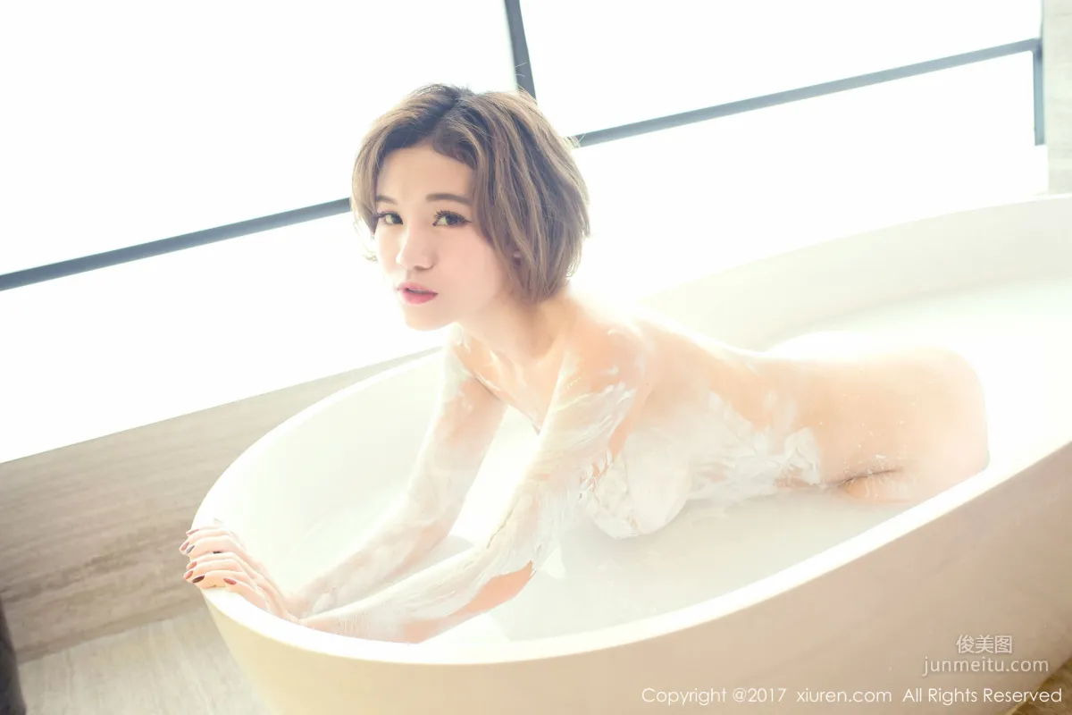 Duo Xiangzi 'E-Cup Big Bust Girl' [XiuRen] NO.844 Photo Set photo 14