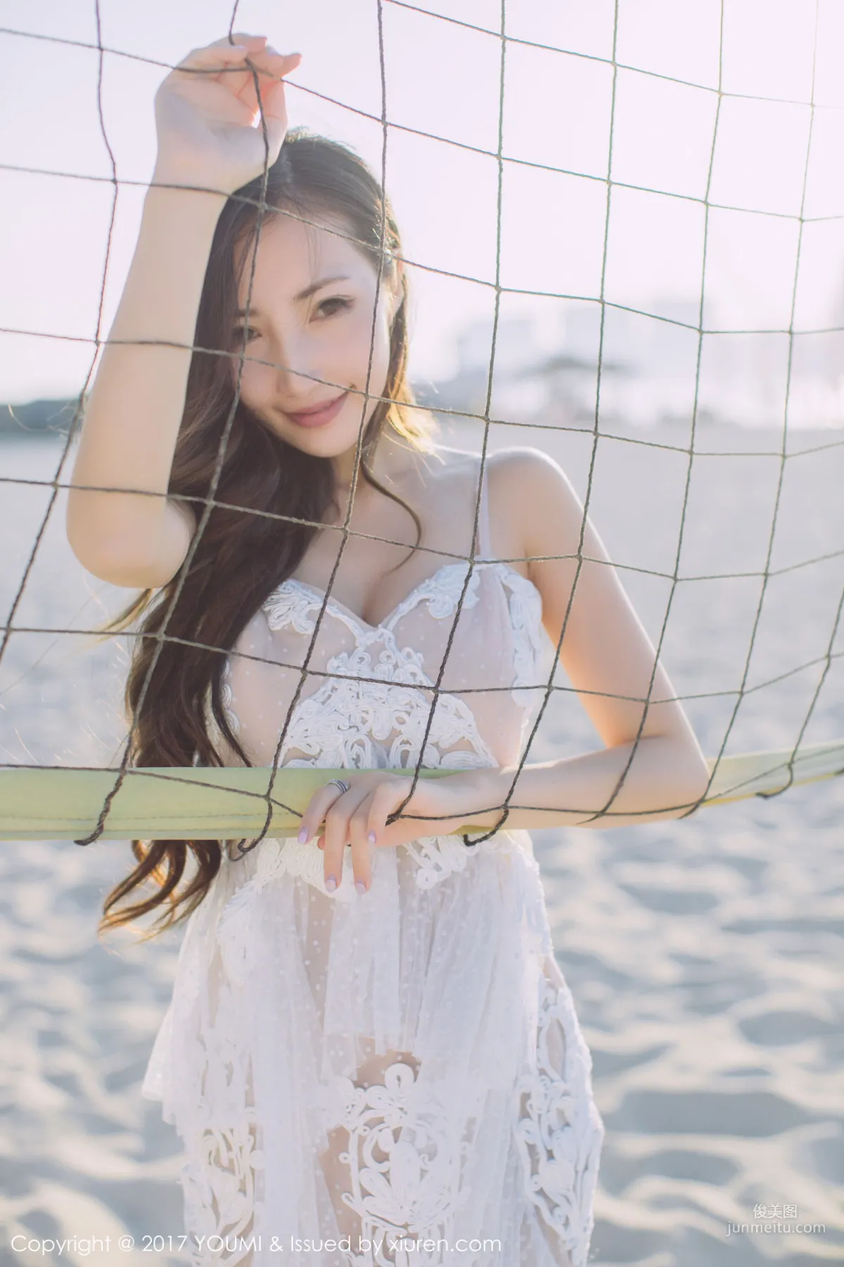 Yumi- Youmei Blue Sky Silver Beach White Clouds Beauty [YouMi] VOL.088 Photo Set photo 24
