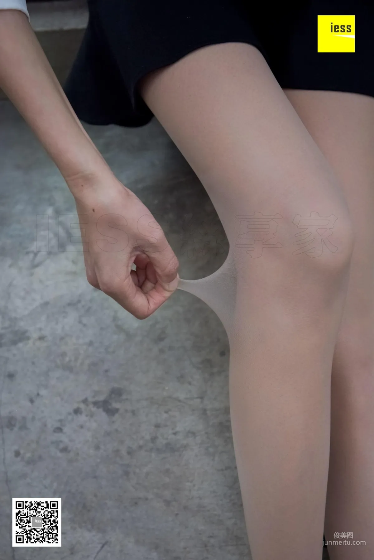 Si Xiang Jia 142 Yong Ying, Soft Girl Nude Stockings Slim Legs [IESS] Photo Set photo 87