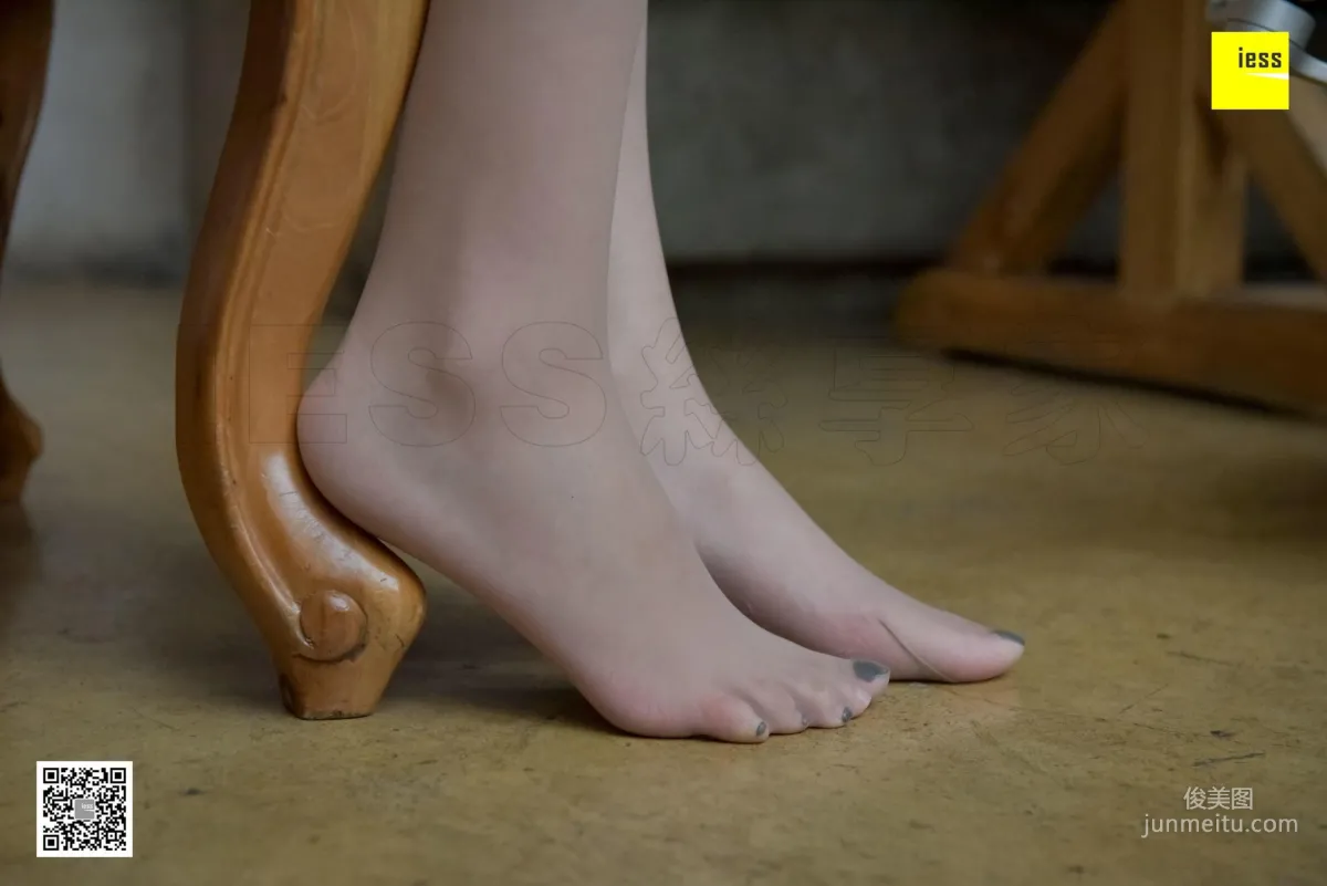Silk Enjoyer 146 Zi Zi "Non-Slip Sole Nude Stockings and Red High Heels" [IESS] Photo Set photo 79