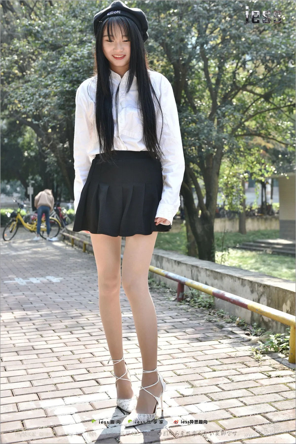 Silk Stockings Bento 189 Ruo Qi, First Time Wearing High Heels [IESS] Photo Set photo 13
