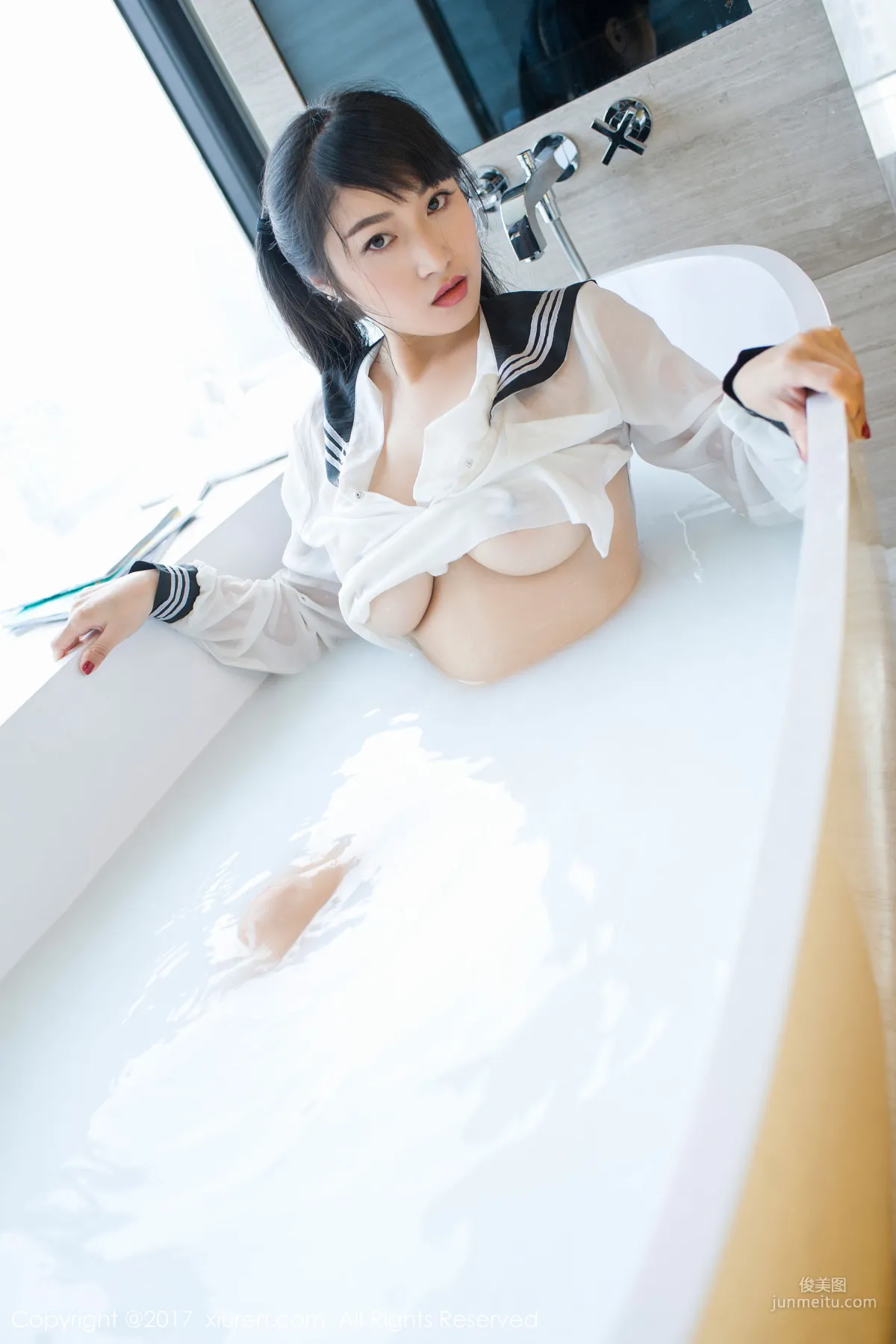 Panpan Longnv sunny《Milk Bath School Uniform + Transparent School Uniform + Black Nipple Covers》[XiuRen] NO.853 Photo Set photo 9