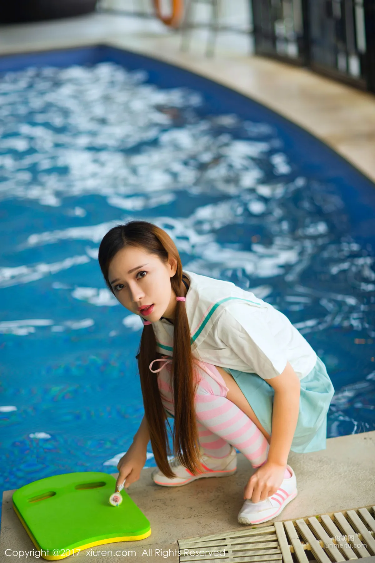 Ai Xiaoqing 'Human Bubble Bath + Japanese School Uniform Pool Lollipop' [XiuRen] NO.866 Photo Set photo 5