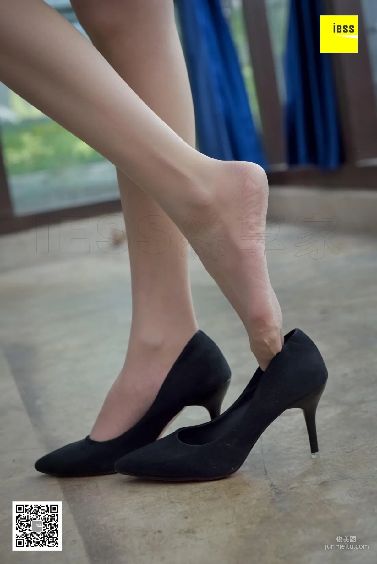 Si Xiang Jia 142 Yong Ying, Soft Girl Nude Stockings Slim Legs [IESS] Photo Set photo 67