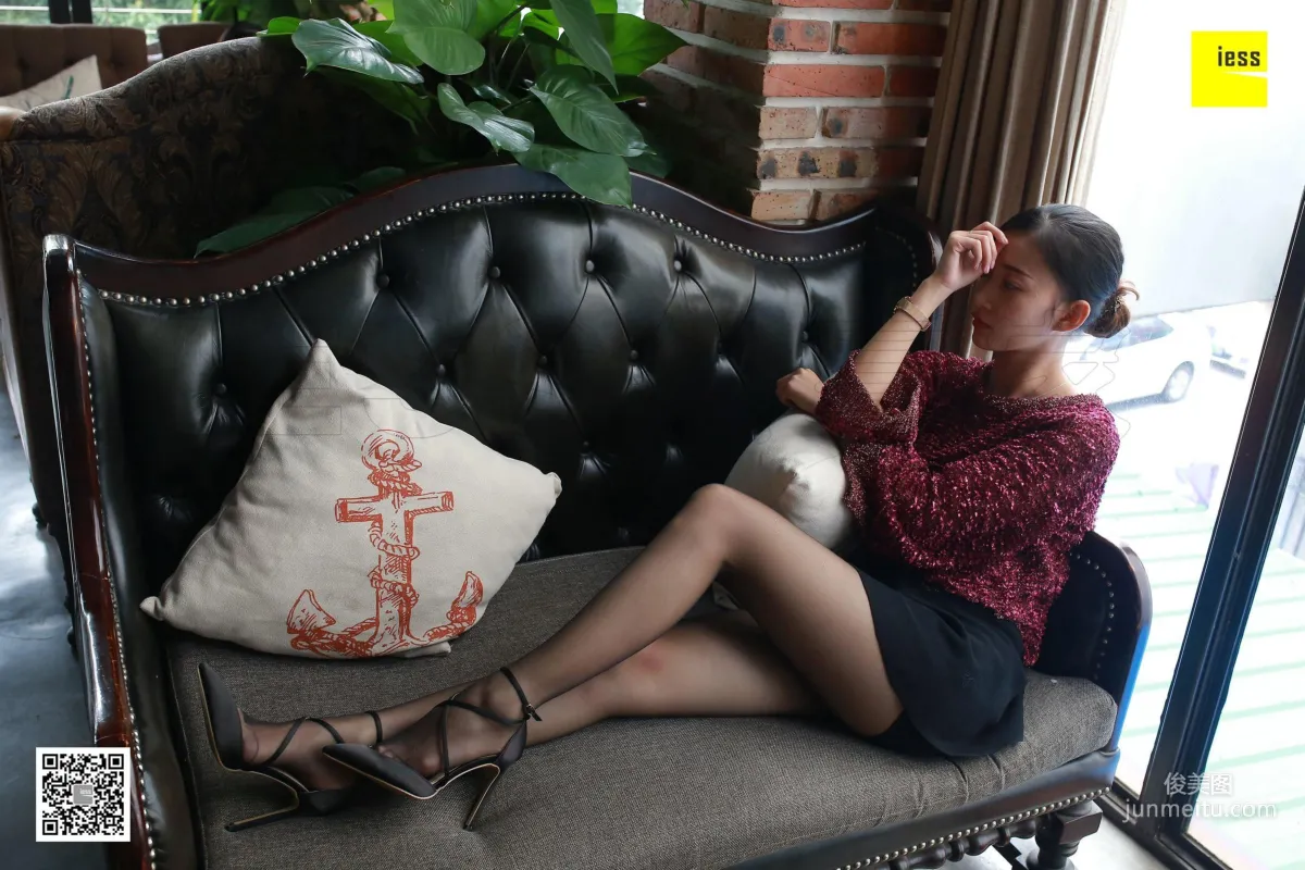 Si Xiang Jia 148 Qiuqiu, The Delectable Black Stockings [IESS] Photo Set photo 11
